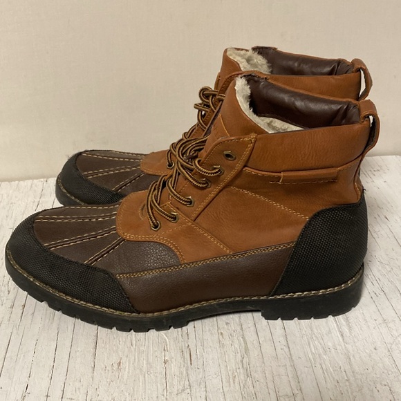 LAST CALL Steve Madden Fleece lined Boots - Picture 4 of 9